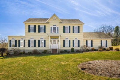 /international/us/2178-churchville-ave-staunton-va-110106717715/