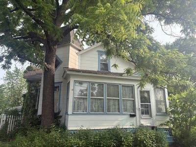 /international/us/718-richmond-street-joliet-il-110100924219/?lang=en