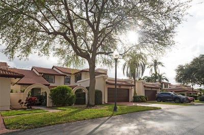 /international/us/9318-nw-50th-doral-cir-00-doral-fl-110103208410/