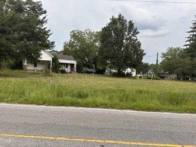 /international/us/4516-us-301-four-oaks-nc-110094603821/