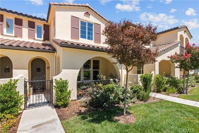 /international/us/28727-calle-de-la-paz-drive-valencia-ca-110101268105/?lang=fr