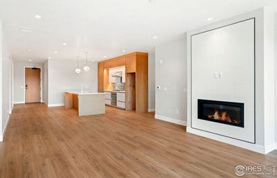 /international/us/205-e-6th-st-loveland-co-110097882865/