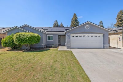 /international/us/517-tucker-avenue-sanger-ca-110107801519/
