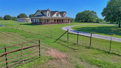 /international/us/433-fruitland-road-bowie-tx-110107551023/