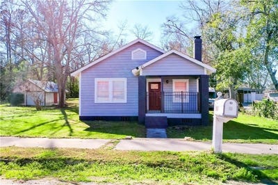 /international/us/3875-jamestown-road-waycross-ga-110097595859/