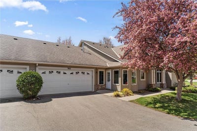 /international/us/962-stratford-lane-w-burnsville-mn-110107746981/