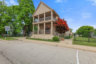 /international/us/210-n-2nd-st-palmyra-wi-110100265230/