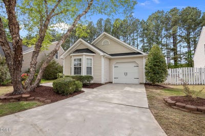 /international/us/4408-nightfall-court-durham-nc-110108440804/