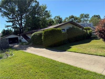 /international/us/2174-rockefeller-road-wickliffe-oh-110108945065/