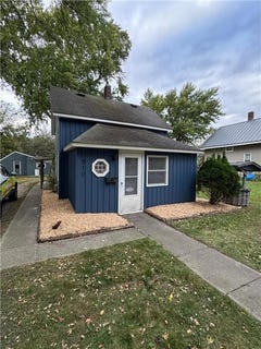 /international/us/510-monroe-street-se-hutchinson-mn-110106679220/
