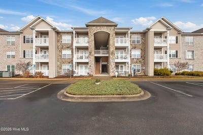 /international/us/618-condo-club-drive-wilmington-nc-110105366115/