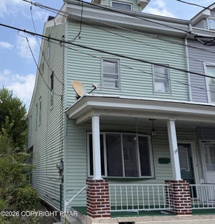 /international/us/202-n-9th-street-pottsville-pa-110110063268/