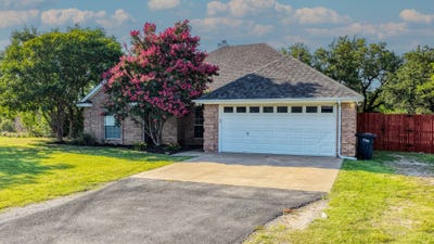 /international/us/808-w-couts-street-weatherford-tx-110109210217/