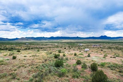 /international/us/71-high-lonesome-alpine-tx-110101343425/?lang=en