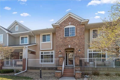/international/us/14537-florissant-path-apple-valley-mn-110107385933/