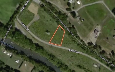 /international/us/06-elwood-drive-hot-springs-va-110110403628/