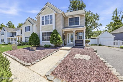 /international/us/129-hamlet-court-toms-river-nj-110108795041/