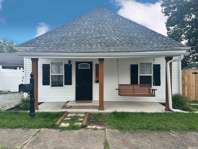 /international/us/1617-6th-street-bedford-in-110098675339/