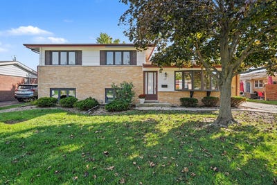 /international/us/117-n-mayfair-place-chicago-heights-il-110120462669/