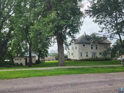 /international/us/301-e-5th-st-dell-rapids-sd-110101364829/?lang=en