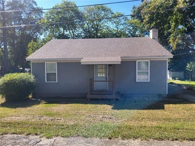 /international/us/2318-s-1st-avenue-lanett-al-110120146828/