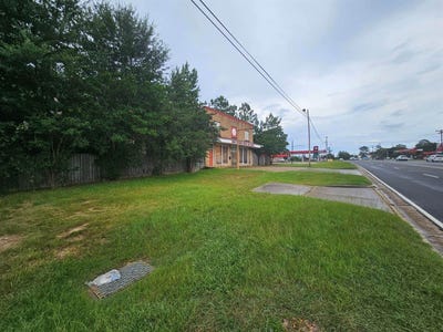 /international/us/e-1st-st-deridder-la-110101537036/