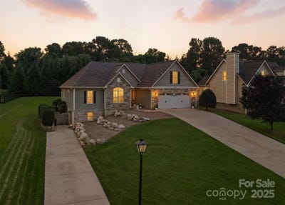 /international/us/121-maplewood-court-hudson-nc-110100633831/?lang=zh-tw