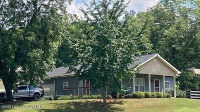 /international/us/112-spring-st-dadeville-al-110095871160/