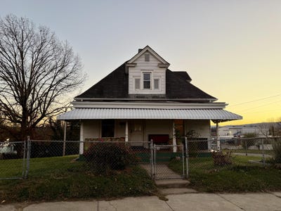 /international/us/1730-moorman-ave-nw-roanoke-va-110104120433/