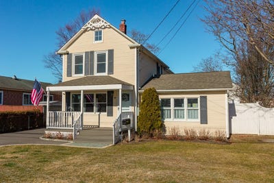 /international/us/39-jefferson-street-east-islip-ny-110096959475/