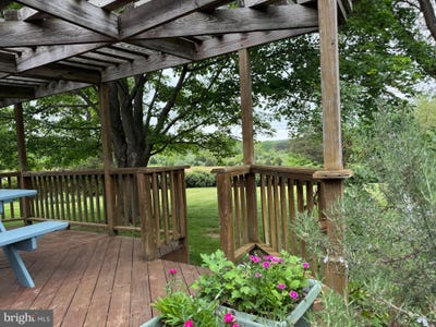 /international/us/1793-n-hayfield-road-winchester-va-110099906123/