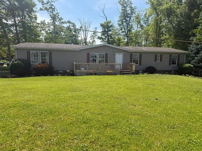 /international/us/120-oak-creek-rd-ghent-wv-110108438225/