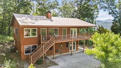 /international/us/126-johnson-mountain-way-townsend-tn-110108118487/