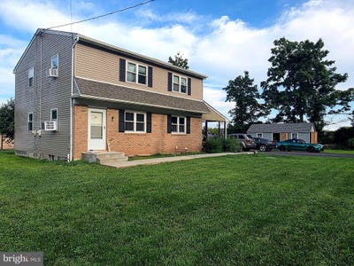 /international/us/947-s-old-bethlehem-pike-quakertown-pa-110119634415/
