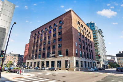 /international/us/250-park-avenue-minneapolis-mn-110120508819/