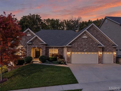 /international/us/4939-quail-crest-court-st-louis-mn-110120753894/
