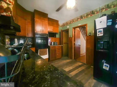 /international/us/420-s-2nd-street-darby-pa-110101262854/