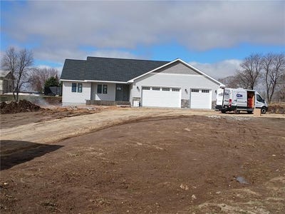 /international/us/918-county-road-t-hammond-wi-110107053224/