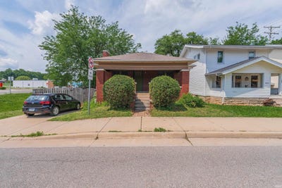 /international/us/105-e-1st-street-bloomington-in-110108479820/