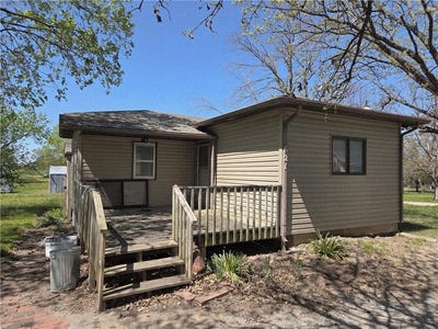 /international/us/621-william-street-effingham-ks-110103952060/