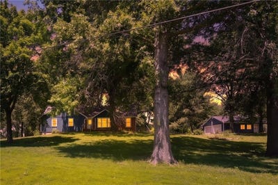 /international/us/1228-town-and-country-lane-plattsburg-mo-110108772396/