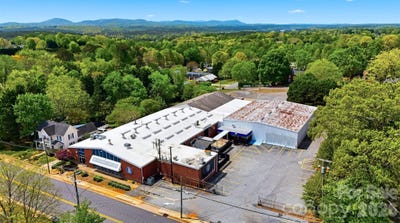 /international/us/47-duke-street-granite-falls-nc-110107399479/