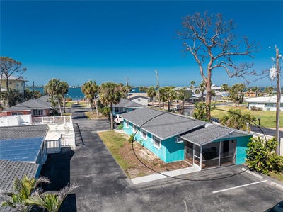 /international/us/470-s-mccall-road-englewood-fl-110104840686/