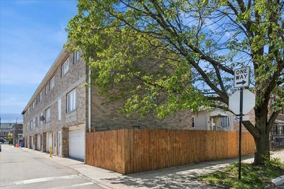 /international/us/3051-s-lyman-street-chicago-il-110107826261/