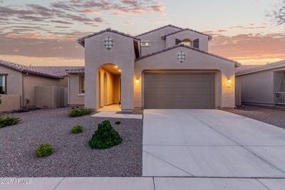 /international/us/22218-n-182nd-lane-surprise-az-110100981158/