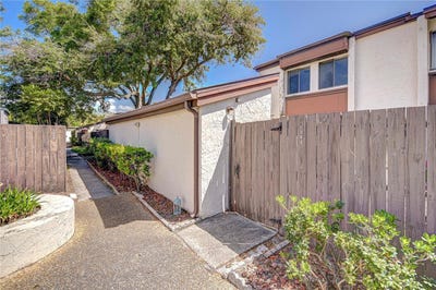 /international/us/1881-n-hercules-avenue-clearwater-fl-110098859831/