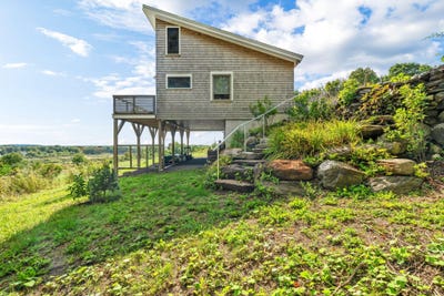 /international/us/114-w-meadow-road-rockland-me-110119959726/