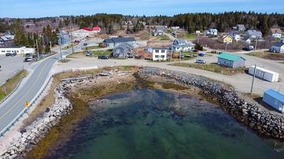 /international/us/10-wharf-street-jonesport-me-110107820494/
