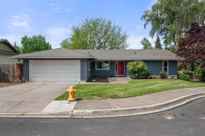 /international/us/567-n-stoneham-medford-or-110107735828/