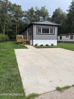 /international/us/3637-weymouth-road-browns-mills-nj-110101489563/
